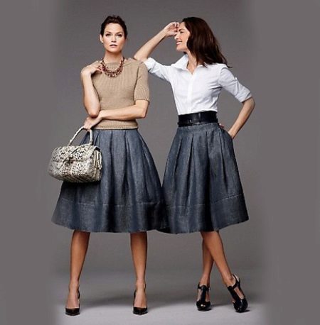 Fluffy bell skirt below the knee with a jumper