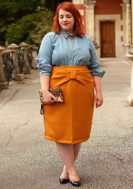 Straight skirt for girls with a figure like Apple