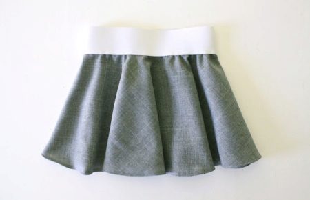 Half-skirt with elastic