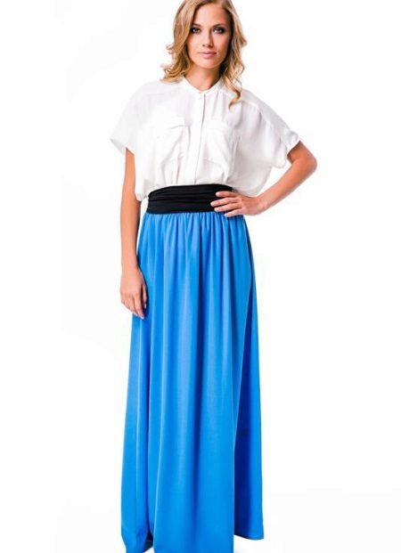 Long elastic skirt with a contrast belt