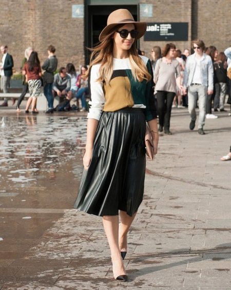 Leather fluffy skirt below the knee